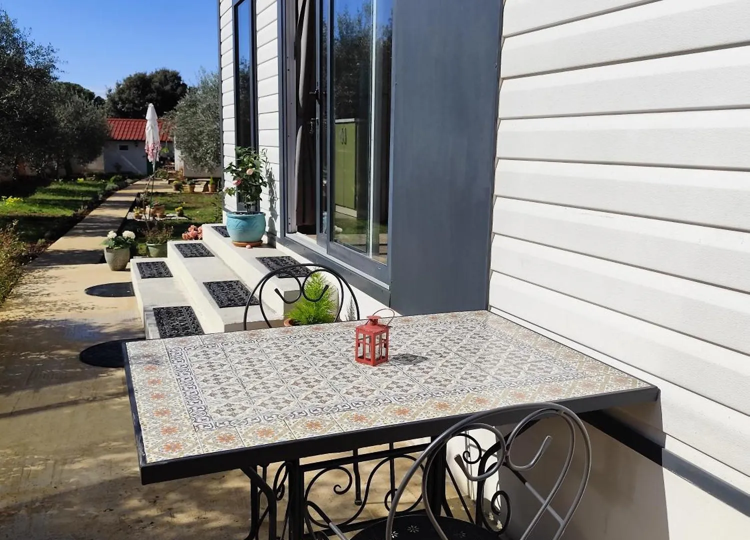 比比涅Mobile House Alba公寓