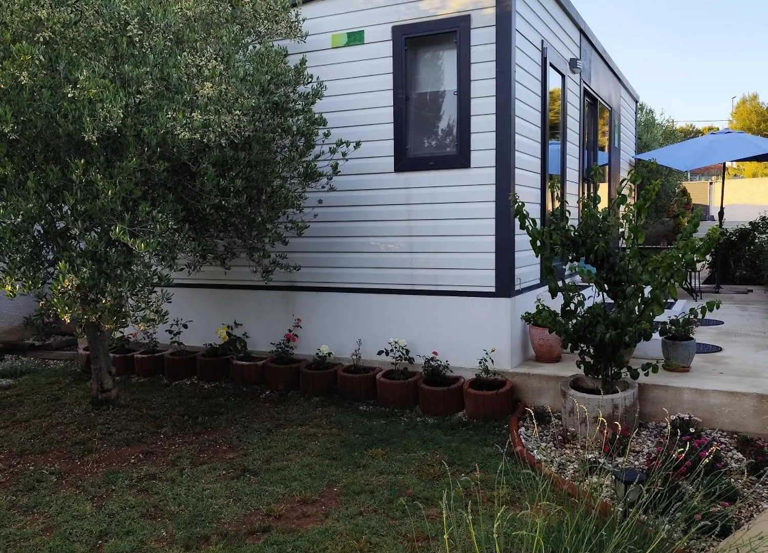 公寓 比比涅Mobile House Alba公寓